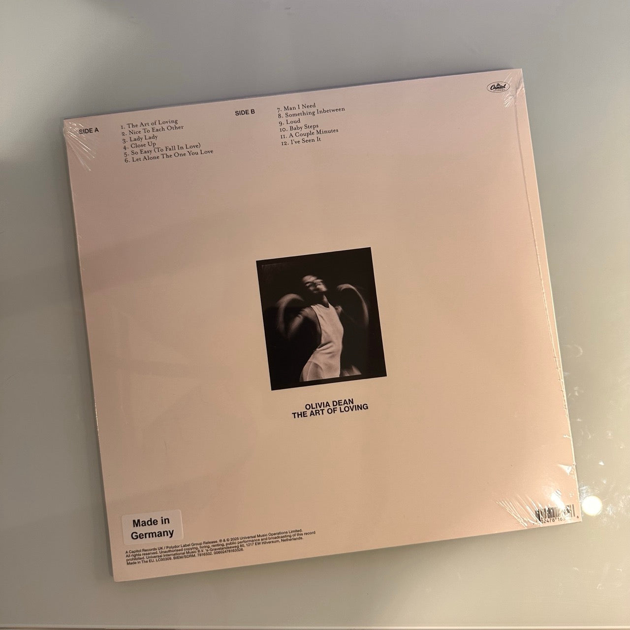 olivia dean the art of loving record back