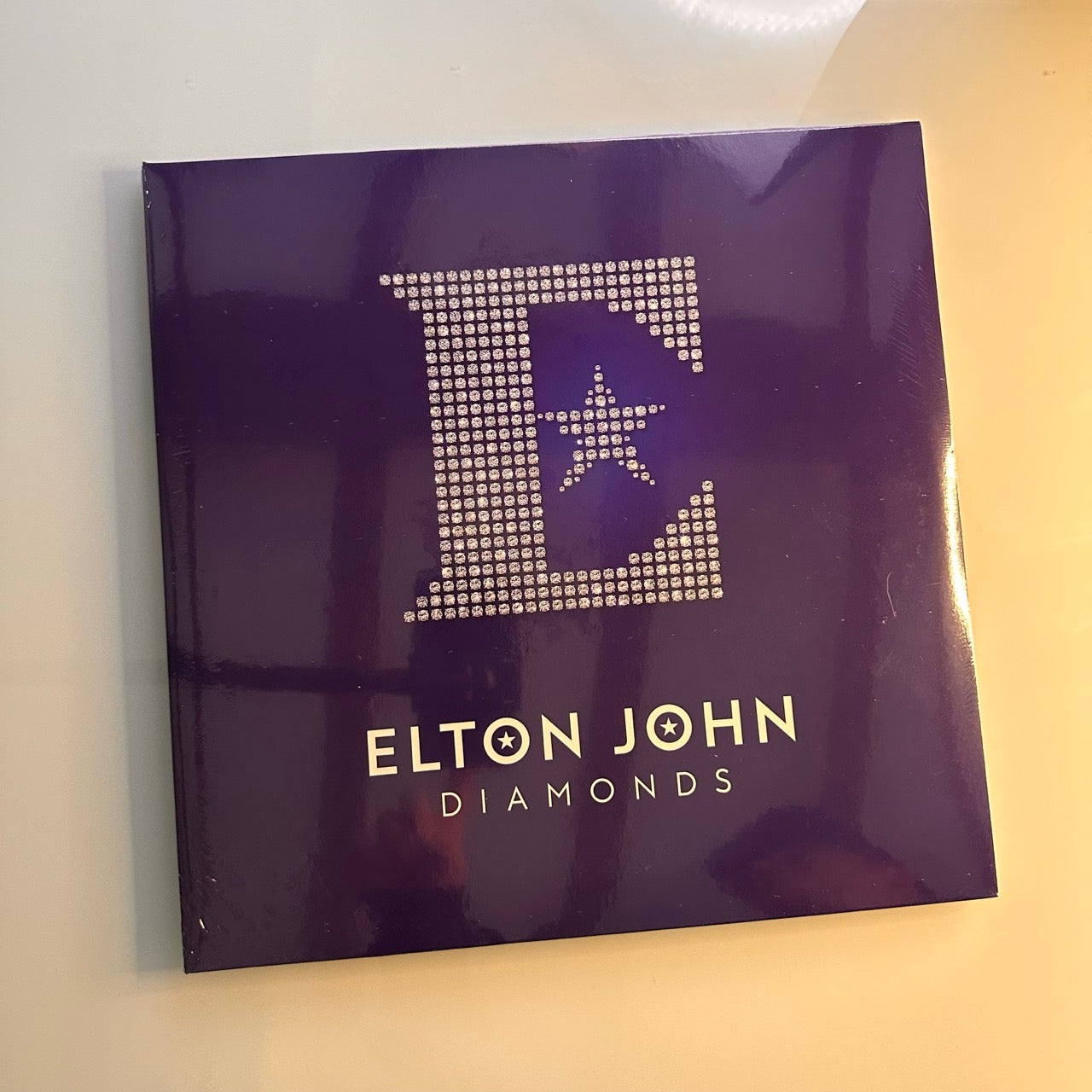 elton john diamonds vinyl front cover