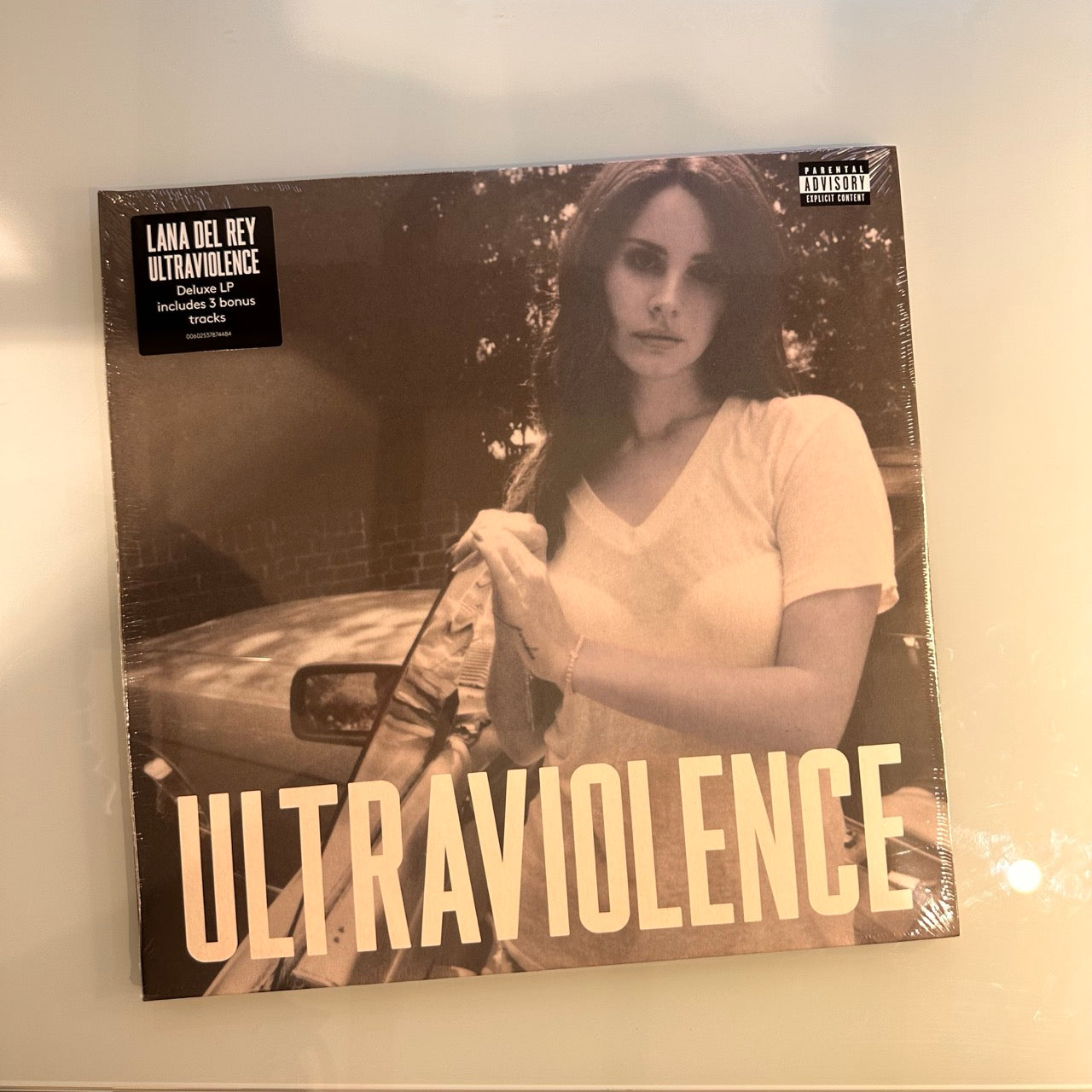 lana del rey ultraviolence front of vinyl