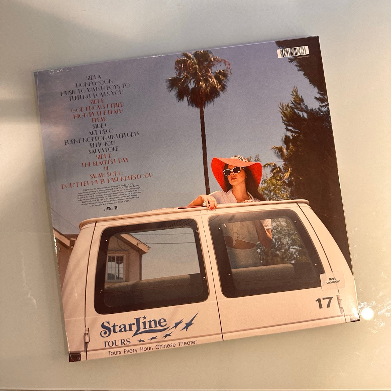 lana del rey honeymoon record back cover