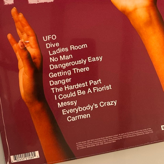 olivia dean messy record back tracklist